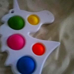 KID FIGHETS AND JOJO SIWA BOW